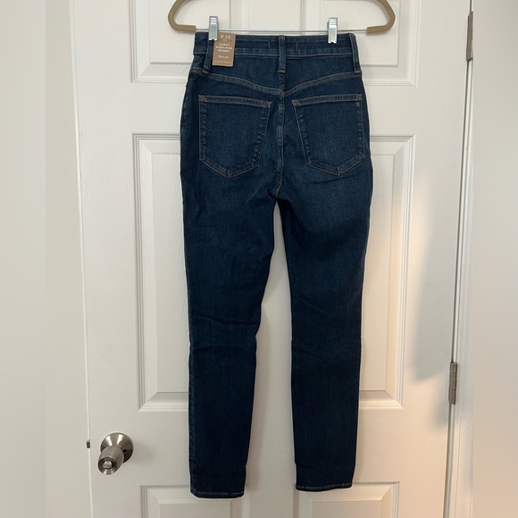 Madewell NWT Curvy High-Rise Skinny Jeans Size 26, dark blue wash - Picture 4 of 6